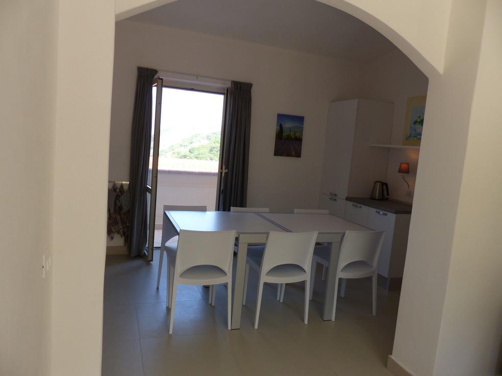 Chic Apartment In Parghelia Italy Buitenkant foto