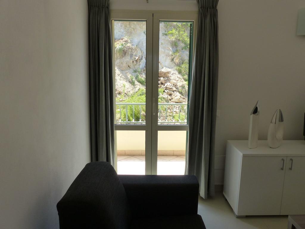 Chic Apartment In Parghelia Italy Buitenkant foto